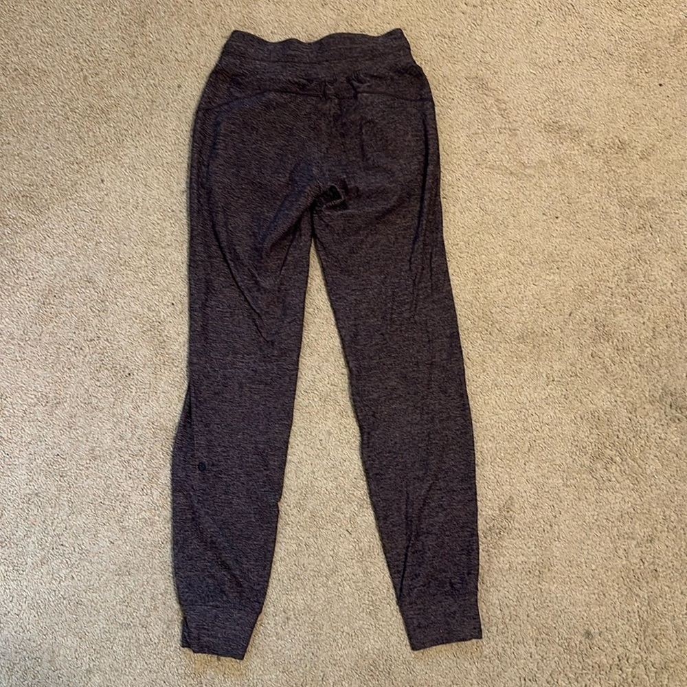 lululemon joggers